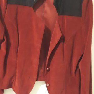 Maroon short jacket